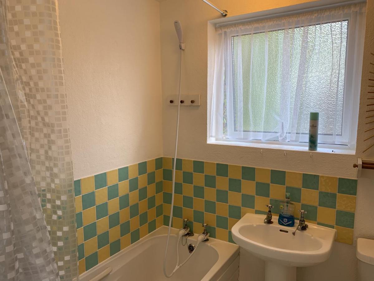 O'Reilly'S Holiday House Bath Exterior photo